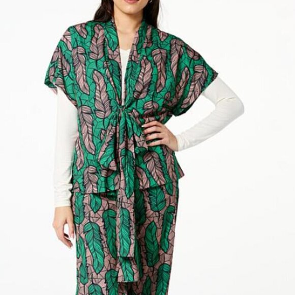 Chic Ni city Tops - Chic Ni City Lulu Wrap Topper Green Feather Medium